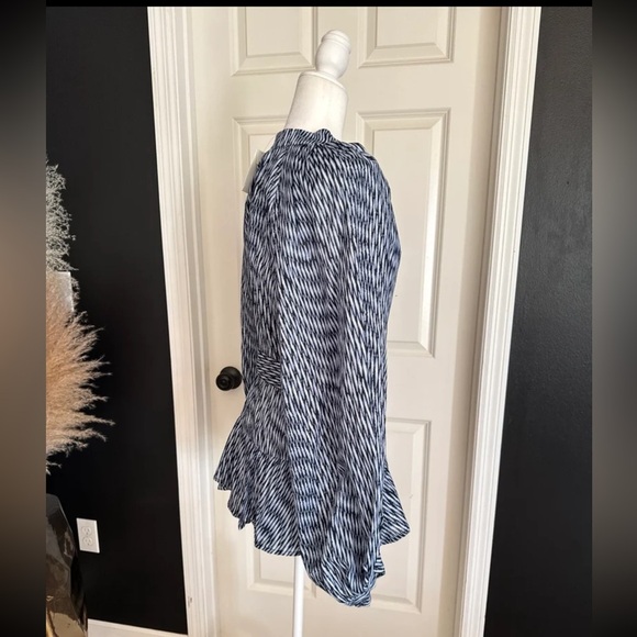 NWT Banana Republic BELTED TIERED BLOUSE Blue Print 
size XL - Picture 8 of 12